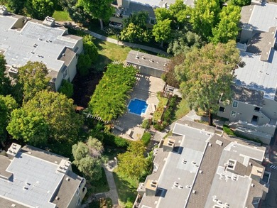 A bright top-floor retreat in the heart of Hamilton Place, this - photo 36