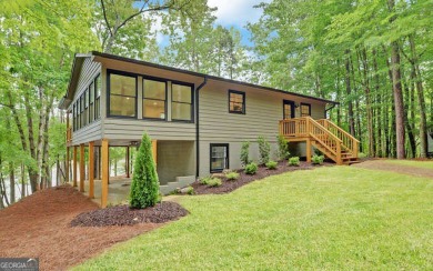 Lake Home For Sale in Toccoa, Georgia