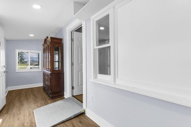 Lovely corner lot home! The homeowner purchased the adjacent lot - photo 11