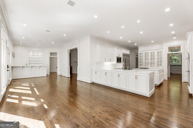 Discover timeless elegance and refined luxury in this - photo 19