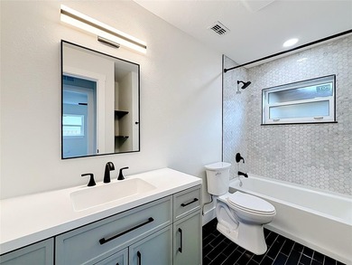 Welcome to Your St. Pete Sanctuary: Modern Luxury Meets Coastal - photo 25