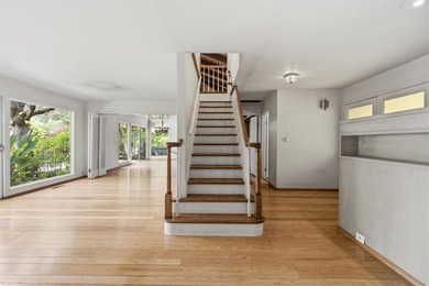 Set on a desirable park-adjacent corner lot in Palo Alto's - photo 25
