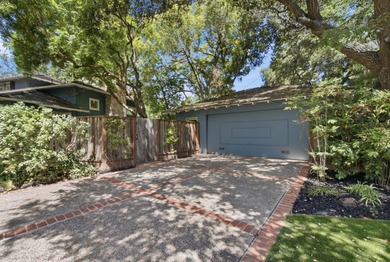 Set on a desirable park-adjacent corner lot in Palo Alto's - photo 33