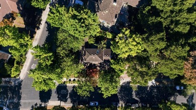 Set on a desirable park-adjacent corner lot in Palo Alto's - photo 36