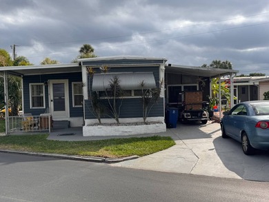 Caloosahatchee River Home For Sale in Fort Myers Florida