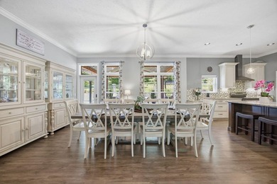 A magnificent private oasis, tucked behind a gated entry and set - photo 5