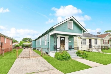 Lake Pontchartrain Home For Sale in New Orleans Louisiana