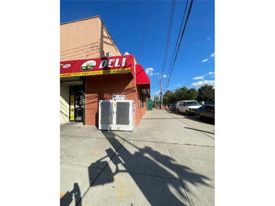 Welcome to this exceptional investment opportunity located in a - photo 8