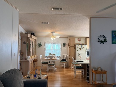 Fully furnished (including the dishes) manufactured home in a - photo 8