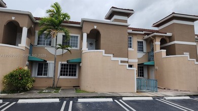 Splendid Lago Lindo 1st floor 2bed/2bath Townhouse Condo with - photo 1