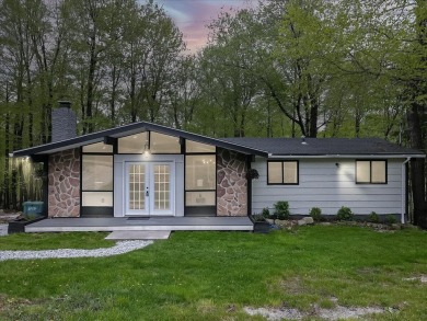 Lake Home For Sale in Tobyhanna, Pennsylvania
