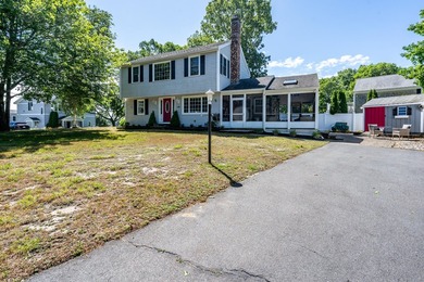 Looking for a beach house or one that feels like it! This home - photo 13