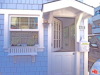 First time on the market! Unwind on the lovely canal-front Deck - photo 19