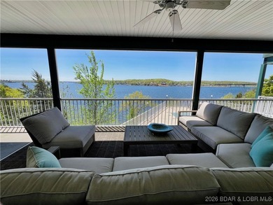 Spectacular views, incredible location, move-in ready, updated - photo 22