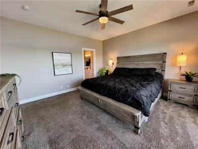 Spectacular views, incredible location, move-in ready, updated - photo 30