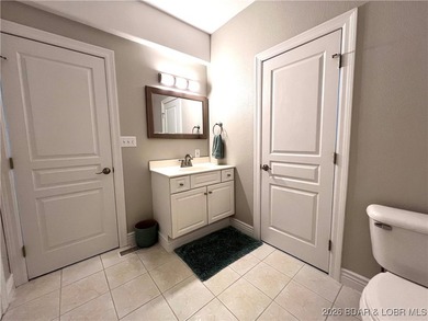 Spectacular views, incredible location, move-in ready, updated - photo 44