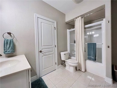 Spectacular views, incredible location, move-in ready, updated - photo 45