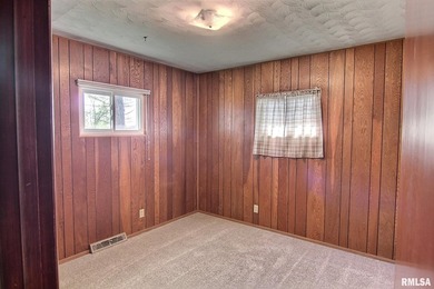 Lakefront home on Sunset Lake Girard that offers direct lake - photo 12