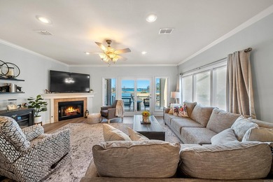 Beautifully updated townhome in Carmel Bay with stunning views - photo 15