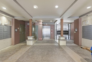 This well-designed junior one-bedroom condo is ready for a new