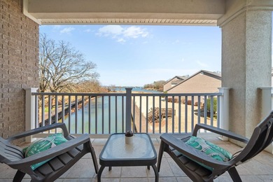 Beautifully updated townhome in Carmel Bay with stunning views - photo 39