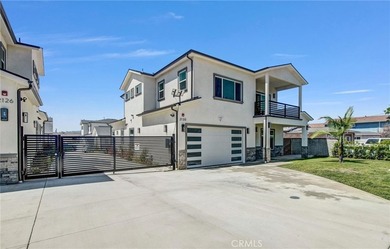 Newly Built 5 BD, 5 BTH Residence + Casita (ADU) with 2 BD, 2BTH - photo 2