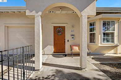Welcome to 523 Evelyn St, Hayward, a well-located property - photo 4