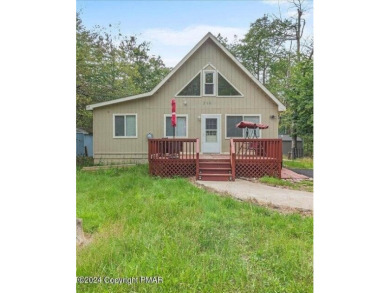 Lake Home For Sale in Tobyhanna, Pennsylvania
