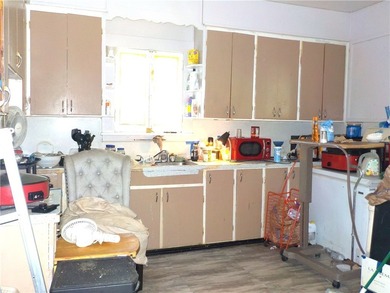 Welcome to this turn-key investment opportunity in the City of - photo 13
