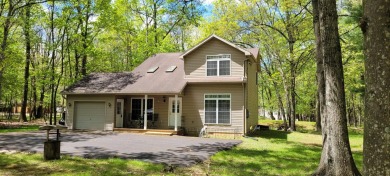 Lake Home For Sale in Albrightsville, Pennsylvania