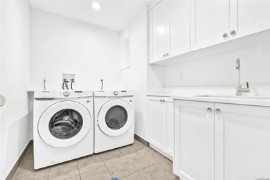 Gorgeous new construction home offering luxury living with - photo 24