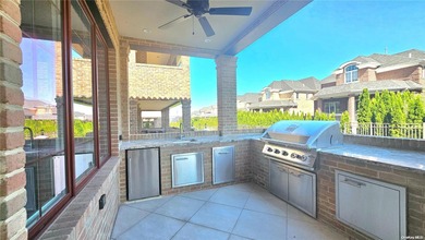 Gorgeous new construction home offering luxury living with - photo 27