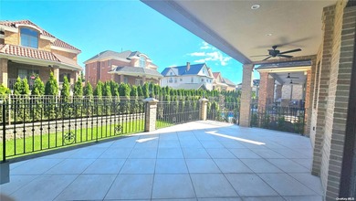 Gorgeous new construction home offering luxury living with - photo 28