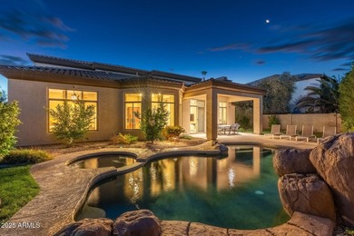 A TOLL BROTHERS Showpiece! This elegant Litchfield Park home is - photo 36