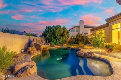 A TOLL BROTHERS Showpiece! This elegant Litchfield Park home is - photo 38