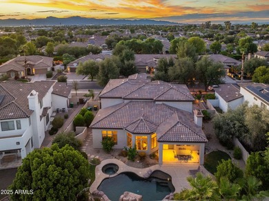 A TOLL BROTHERS Showpiece! This elegant Litchfield Park home is - photo 39