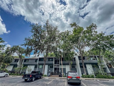 Lake Condo For Sale in Gainesville, Florida