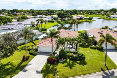 (private lake, pond, creek) Home For Sale in Boynton Beach Florida