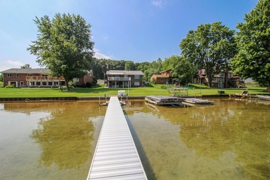 Experience exceptional lakefront living on all-sports Pleasant - photo 41
