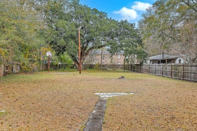 R-2 Multifamily Development Opportunity - Corner Lot Near Park - photo 4