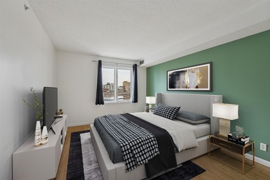 Live in the heart of downtown Des Moines at The Plaza. This 15th