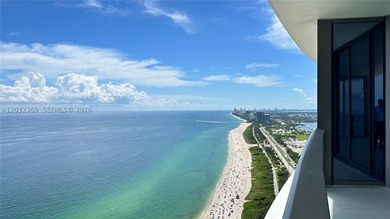 Welcome to the epitome of luxury living at the Ritz-Carlton - photo 1