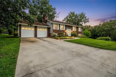 Embrace the ultimate lakeside lifestyle in this beautifully - photo 2