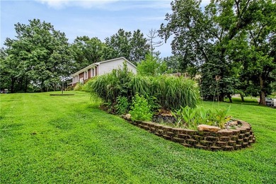 Embrace the ultimate lakeside lifestyle in this beautifully - photo 4