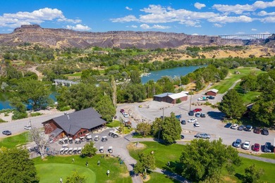 Details on water and property, plus photos 18-hole golf course - photo 2