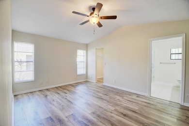 Discover this beautifully renovated 4-bedroom, 2-bathroom - photo 23