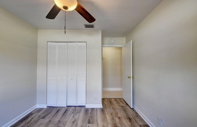 Discover this beautifully renovated 4-bedroom, 2-bathroom - photo 30