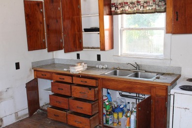 Needs plenty of work but worth doing as this home is in an - photo 3