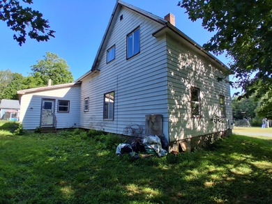 Needs plenty of work but worth doing as this home is in an - photo 9