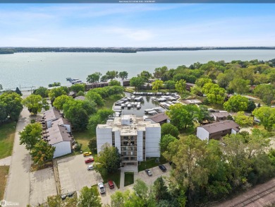 Clear Lake Condo For Sale in Clear Lake Iowa